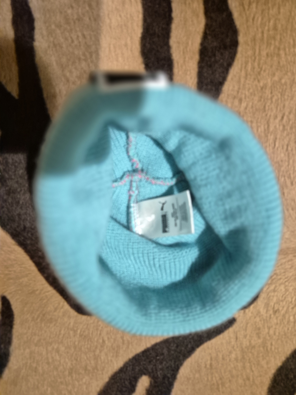 Vintage Puma Ladies  Hot Pink Beanie with Teal Cuff - Picture 4 of 4